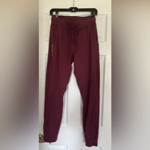 New-Balance Athletica Pants-Medium